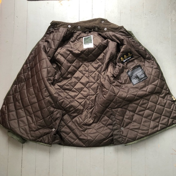 Barbour x Pantone Waxed Jacket Olive Green Large - Picture 6 of 7